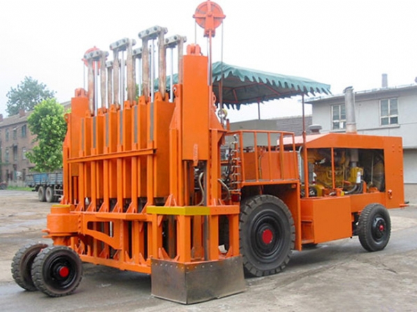 多錘頭破碎機TR400